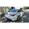 Image 3 : 2014 HYUNDAI SONATA HYBRID 4DRSD WHITE VIN KMHEC4A44EA111606