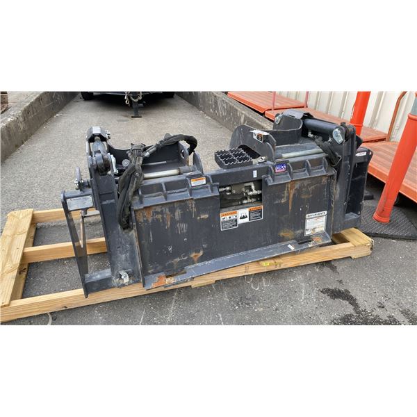 PALADIN HYDRAULIC HEAVY DUTY SKID STEER GRAPPLE BUCKET ATTACHMENT APPROX 67"