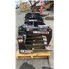 Image 4 : PALADIN HYDRAULIC HEAVY DUTY SKID STEER GRAPPLE BUCKET ATTACHMENT APPROX 67"