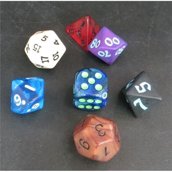 Lot of 7 New Roll playing Game RPG Dice