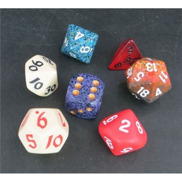 Lot of 7 New Roll playing Game RPG Dice