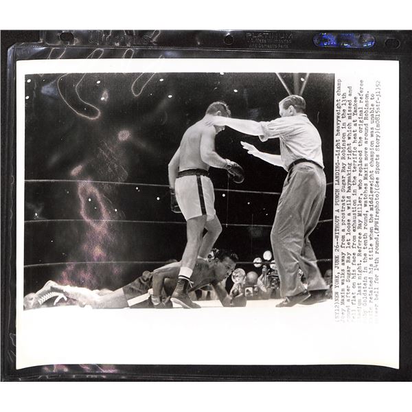 Vintage Original Black & White Boxing Wire Photo Joey Maxim VS. Sugar Ray Robinson