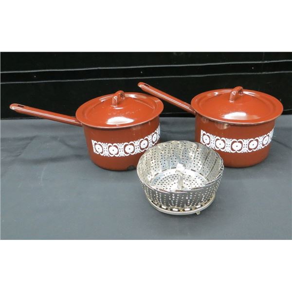 Vintage Camping Pots With Lids & Steamer Insert