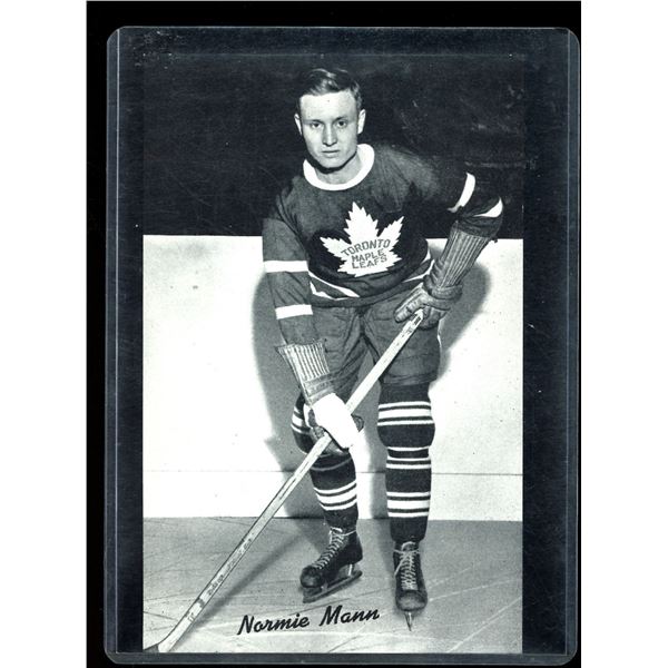 1934-44 Beehive Black & White Photo Norm Mann