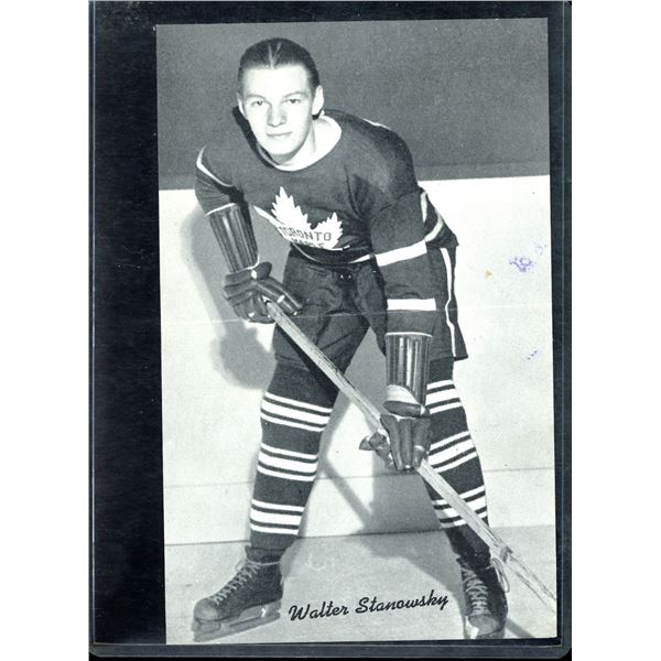 1934-44 Beehive Black & White Photo Walter Stanowsky