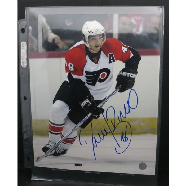 Daniel Briere Philadelphia Flyers Autographed 8x10 Photo with Frameworth COA