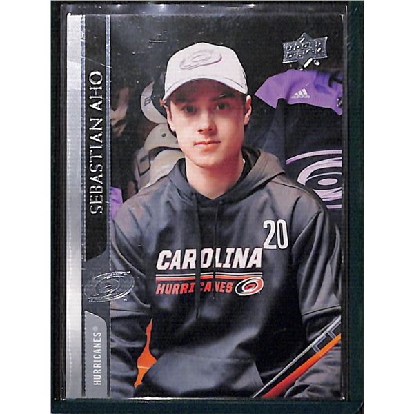 2020-21 Upper Deck Photo Variation #283 Sebastian Aho/Hoodie