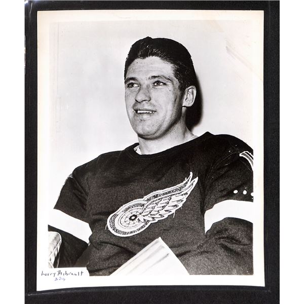 Vintage Original 8x10 Black & White Photo Detroit Red Wings Larry Thibeault