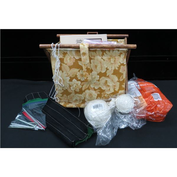 This vintage-style wooden collapsible knitting basket With Accessories