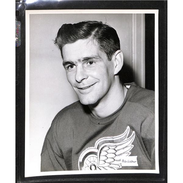 Vintage Original 8x10 Black & White Photo Detroit Red Wings Bob Goldham