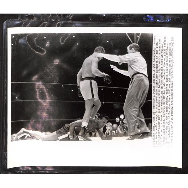 Vintage Original Black & White Boxing Wire Photo Joey Maxim VS. Sugar Ray Robinson
