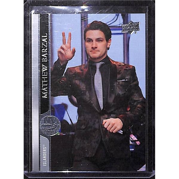 2020-21 Upper Deck Photo Variation #367 Mathew Barzal/Suit