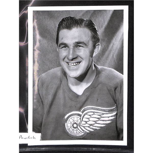 Vintage Original 7x5 Black & White Photo Detroit Red Wings Marty Pavelich