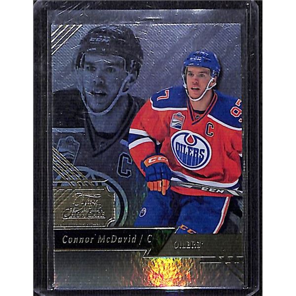 2016-17 Fleer Showcase Flair #11 Connor McDavid R1 BV $30