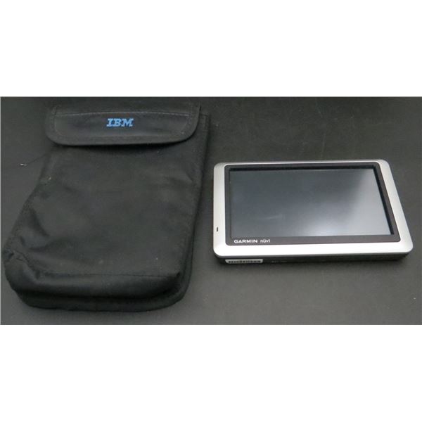 Garmin Nüvi 1450 5-inch widescreen GPS navigator with case