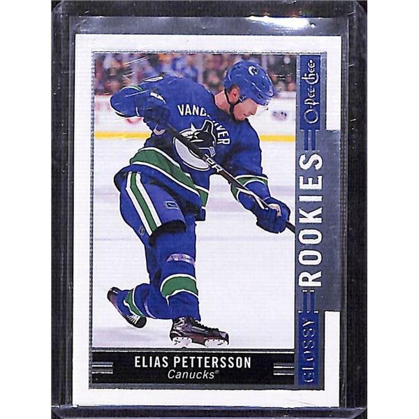 2018-19 Upper Deck #R-10 Elias Pettersson O-Pee-Chee Glossy Rookies