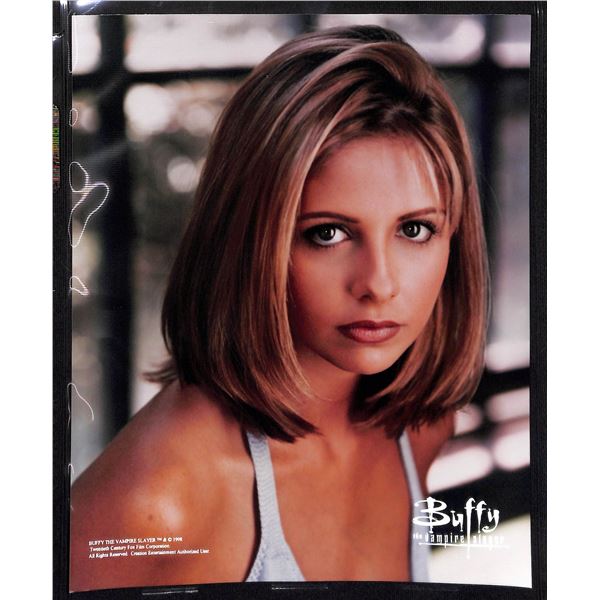 1998 Buffy The Vampire Slayer Licensed 8x10 Photo Buffy Summers (Sarah Michelle Gellar)