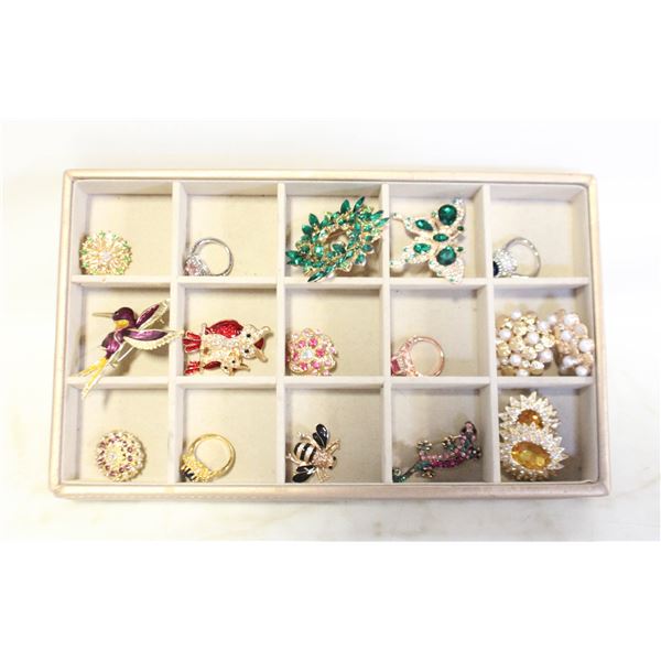 15 PIECES OF NEW JEWELERY IN STORAGE TRAY