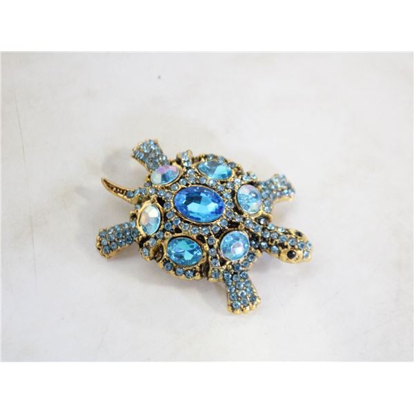 GP IRIDESCENT TURTLE BROOCH