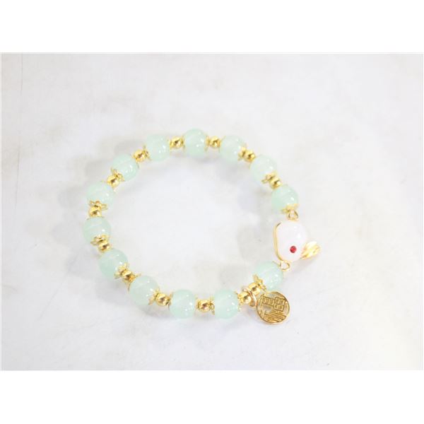 GREEN BEAD BABBIT STRETCH BRACELET