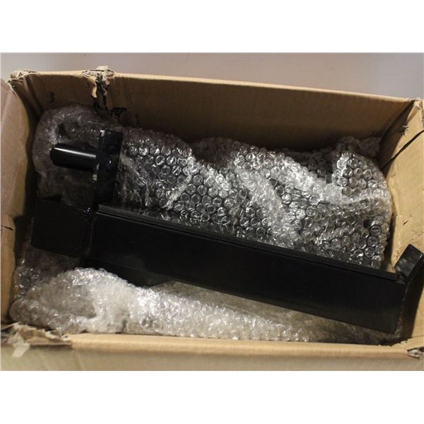 SAFETY ARM FOR SQUAT CAGE/MULTIPLE