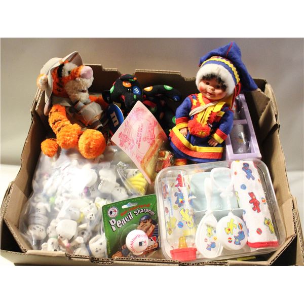 VINTAGE ITEMS TOY'S AUTHENTIC DISNEY