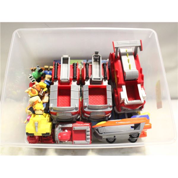 PAW PATROL TOYS & BOOK, 26 PIECES