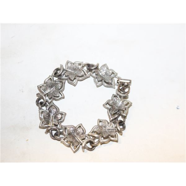 1950'S CORO SILVER TONE MAPLE LEAF BRACELET