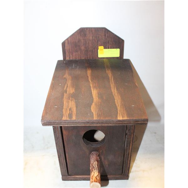 NEW HOMEMADE BIRD BOX 11” TALL 91/2”X71/2”