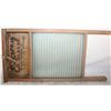 Image 1 : VANCOUVER MADE ANTIQUE WASHBOARD