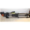 Image 1 : CELESTRON ASTROMASTER TELESCOPE