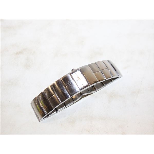 DKNY LADIES BANGLE STYLE WATCH WITH NEW BATTERY