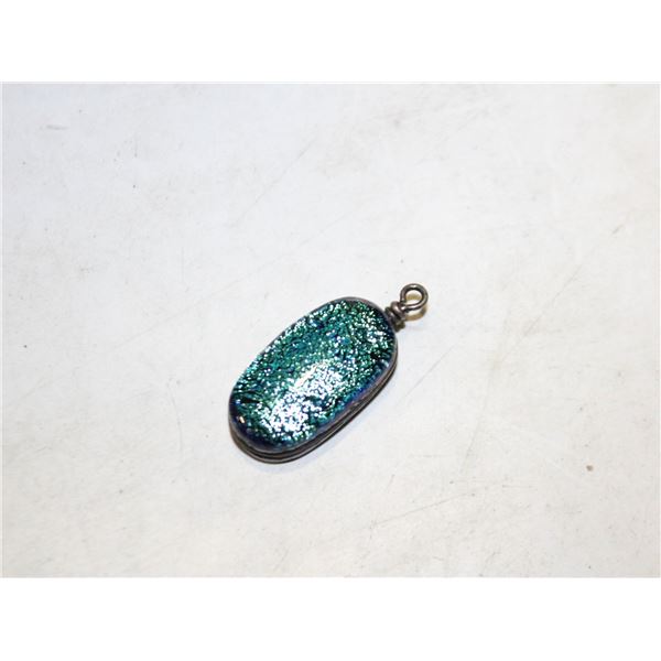 DICHROTIC GLASS PENDANT