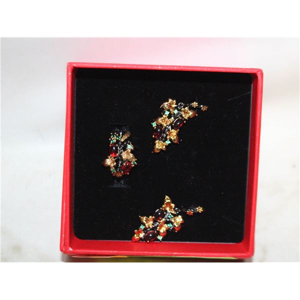 ESTATE MARKED 925 GRAPEVINE RING &