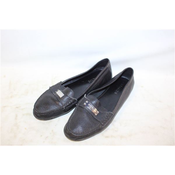 LADIES AUTHENTIC COACH SHOES SIZE???