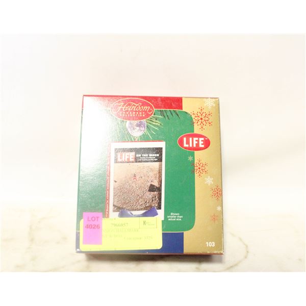 MOON MISSION HALLMARK ORNAMENT W BOX