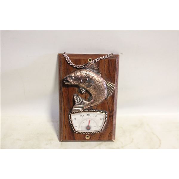 VINTAGE FISH WALL PLAQUE THERMOMETER