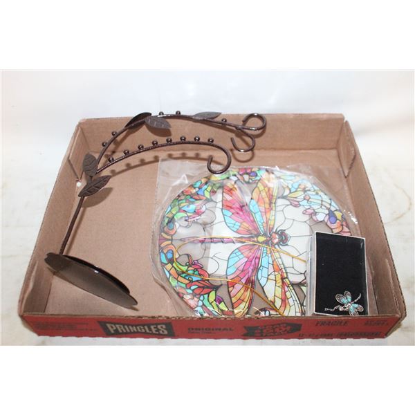 DRAGONFLY LIGHT CATCHER, NECKL. & JEWEL STAND