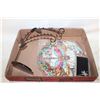 Image 1 : DRAGONFLY LIGHT CATCHER, NECKL. & JEWEL STAND