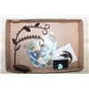 Image 1 : 2 LIGHTCATCHERS, CAT NECKL. & JEWEL STAND