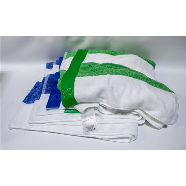 2 PACK OF UNITED COLOURS BEACH TOWELS