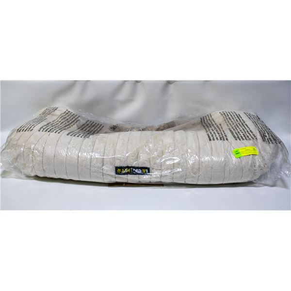 LOUNGE & CO. GLITZ PET COVER WITH BOLSTER - BEIGE