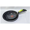 Image 1 : 3 PIECE T-FAL CERAMIC NON-STICK SKILLET SET