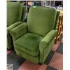 Image 1 : PROLOUNGER VELVET PUSH BACK RECLINER CHAIR GREEN
