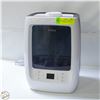 Image 1 : WINIX ULTRASONIC HUMIDIFIER WITH WARM OR COOL MIST