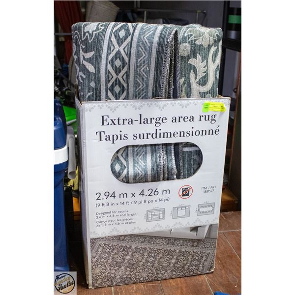 APACHE MILLS EXTRA-LARGE AREA RUG - 9'8" X 14'