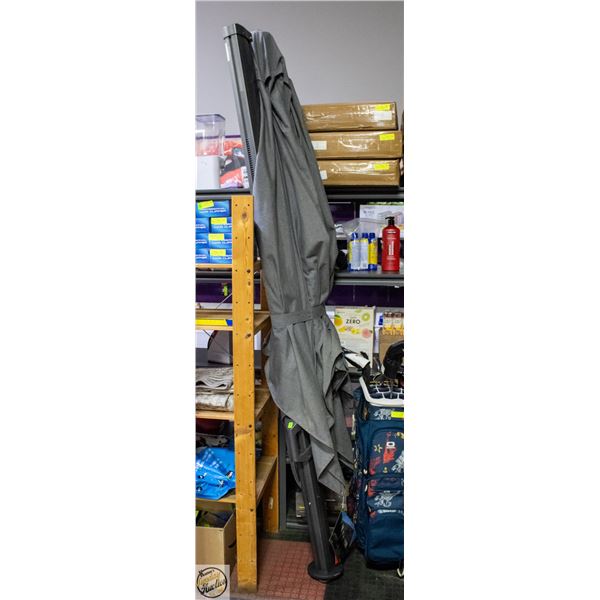 SUNVILLA HEAVY DUTY OUTDOOR PATIO UMBRELLA