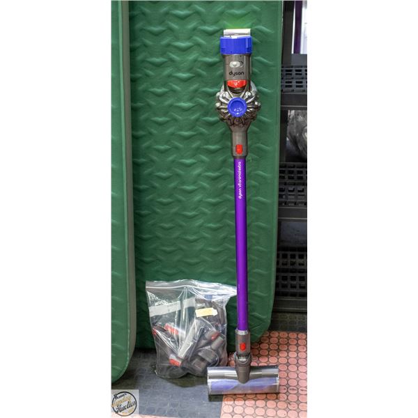 DYSON V8 ELECTRIC STICK VACUUM WITH ACCESSORIES