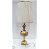 Image 1 : ESTATE CHERUB + MARBLE ORNATE LAMP WITH SHADE
