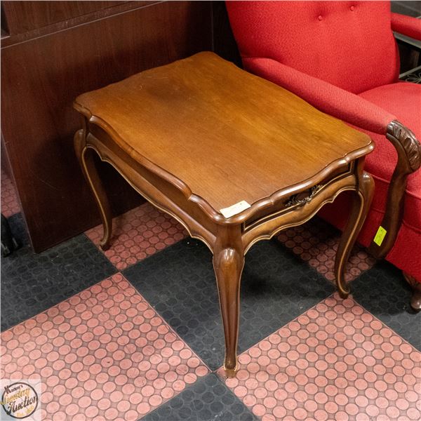 ORNATE WOODEN CURVED END TABLE WITH DRAWER